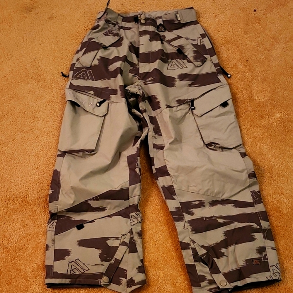 Ski pants